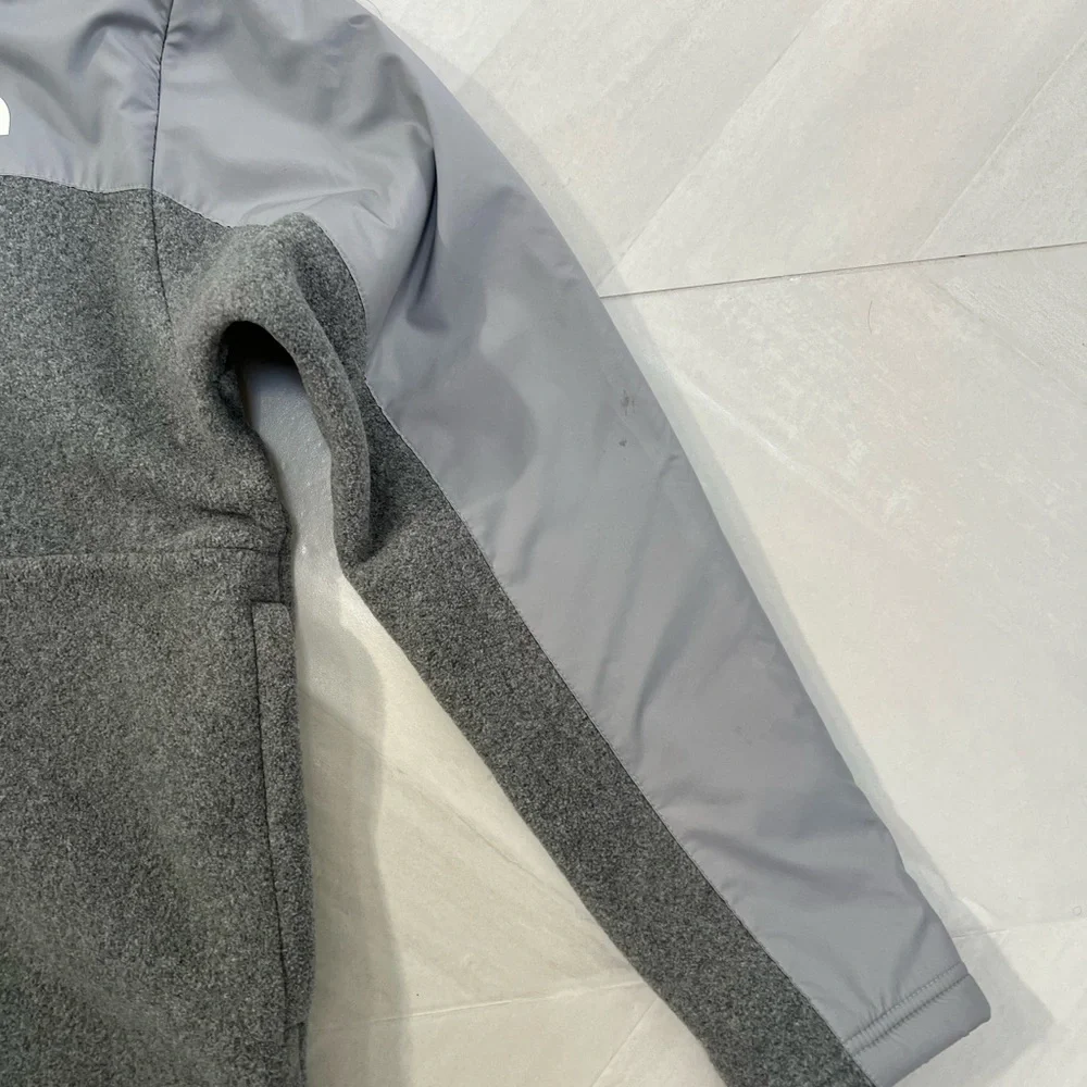 The North Face Kids Two-Tone Gray Hoodie Size large